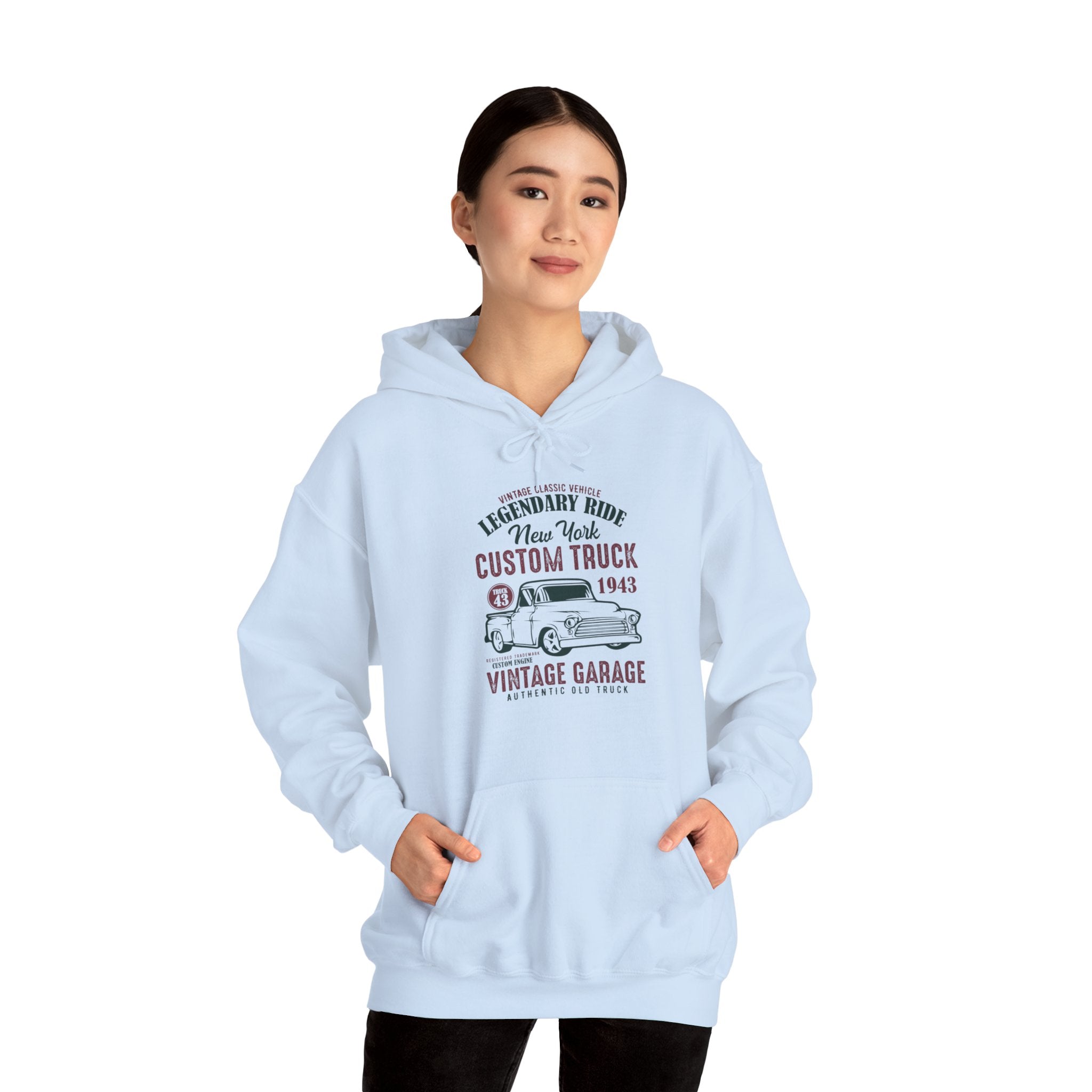 "CUSTOM TRUCK 1943 VINTAGE GARAGE" Unisex Heavy Blend™ Hooded Sweatshirt