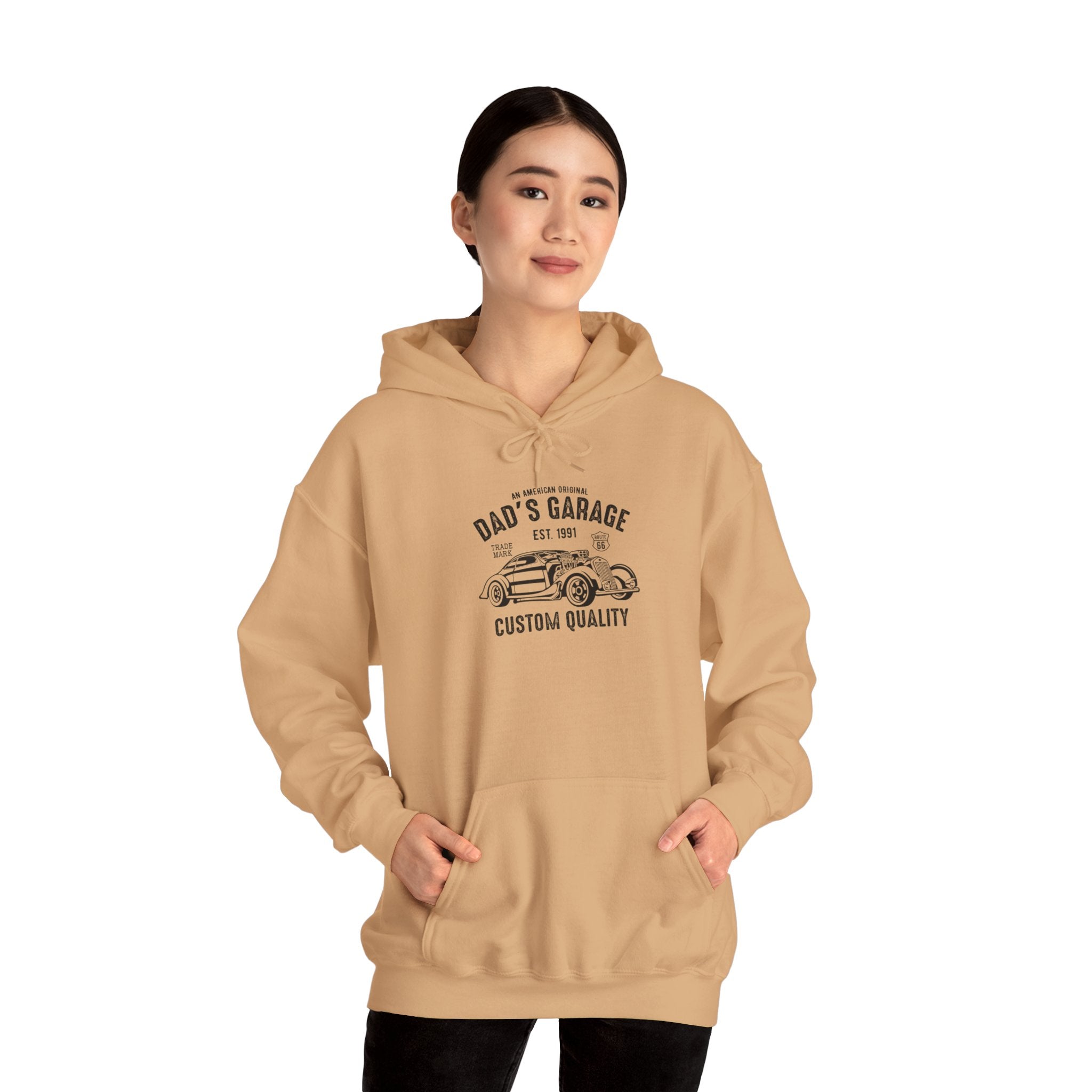 "DAD'S GARAGE CUSTOM QUALITY" Unisex Heavy Blend™ Hooded Sweatshirt