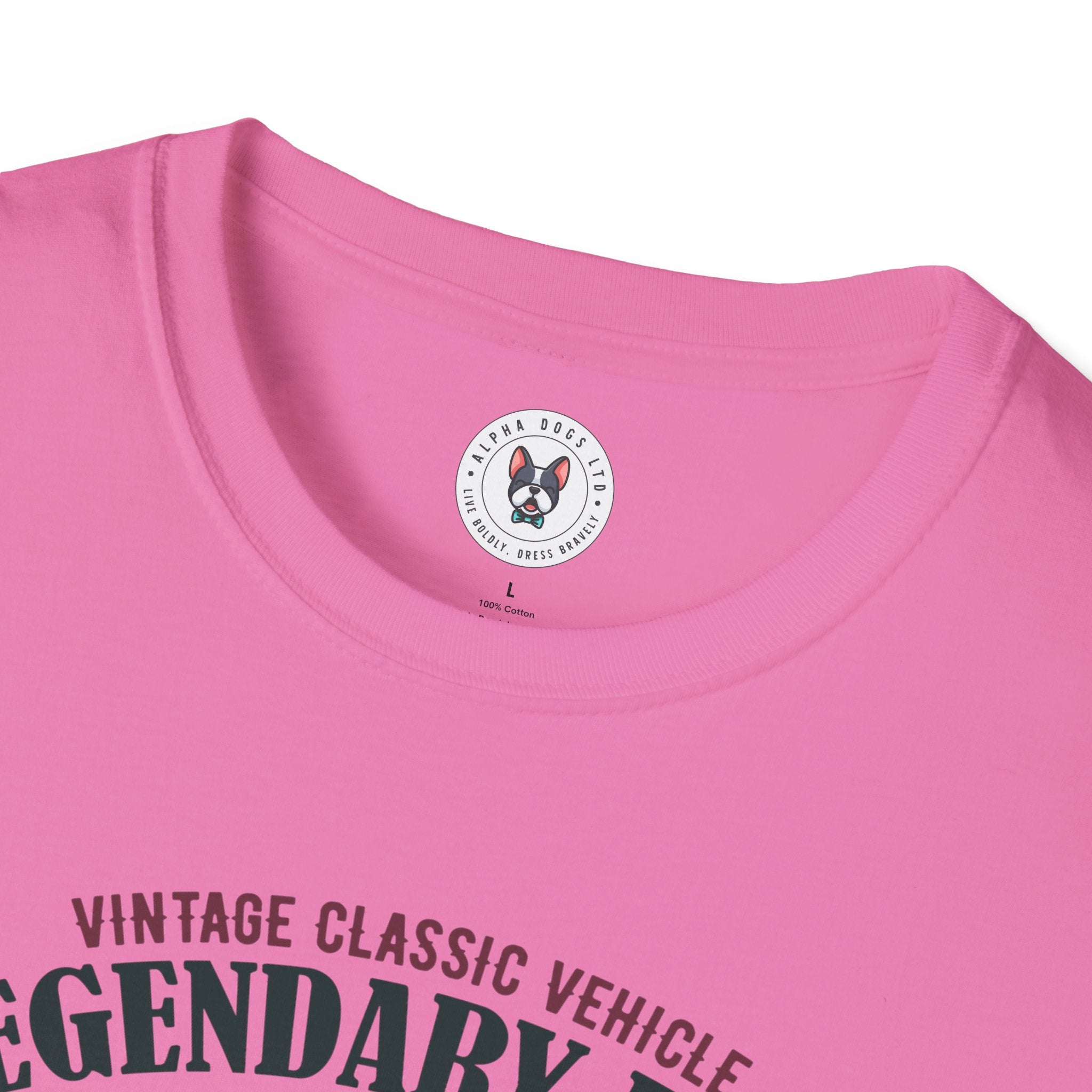 "CUSTOM TRUCK 1943 VINTAGE GARAGE" Unisex Soft style T-Shirt