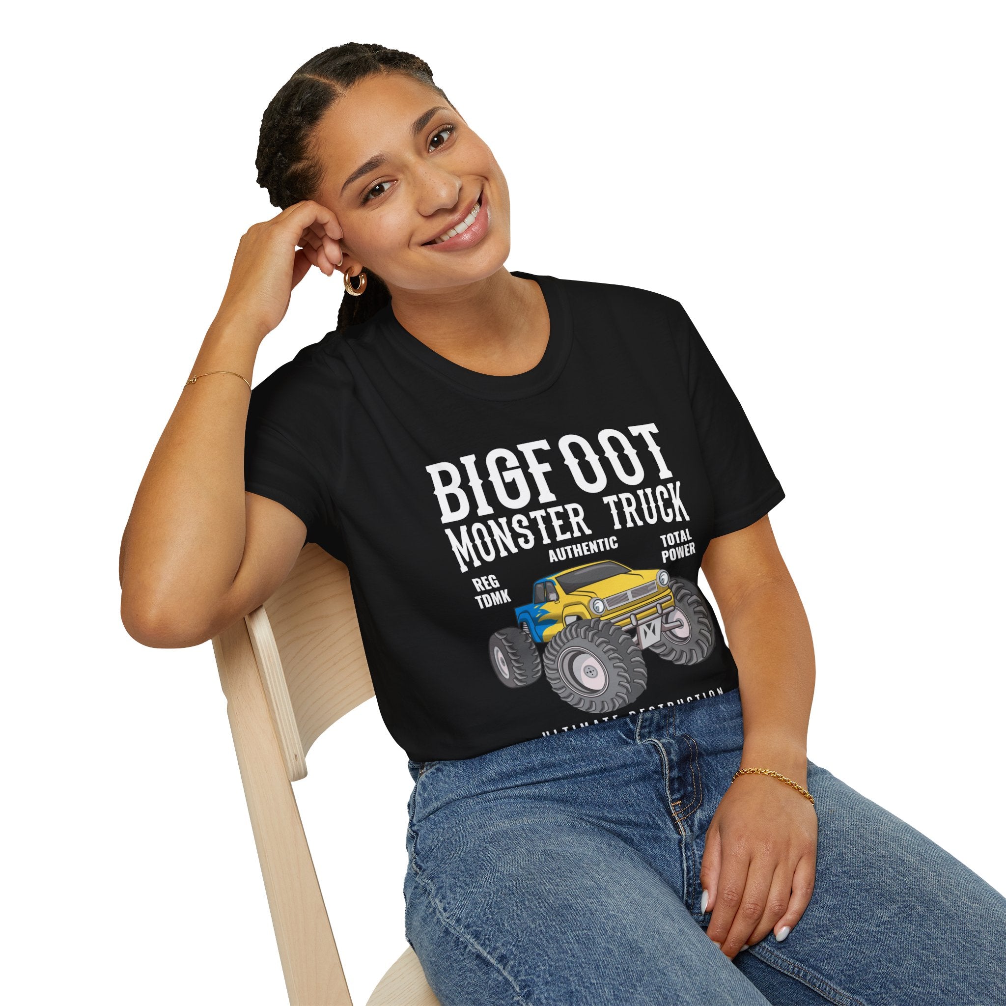 "BIGFOOT MONSTER TRUCK MONSTER MADNESS" Unisex Soft style T-Shirt