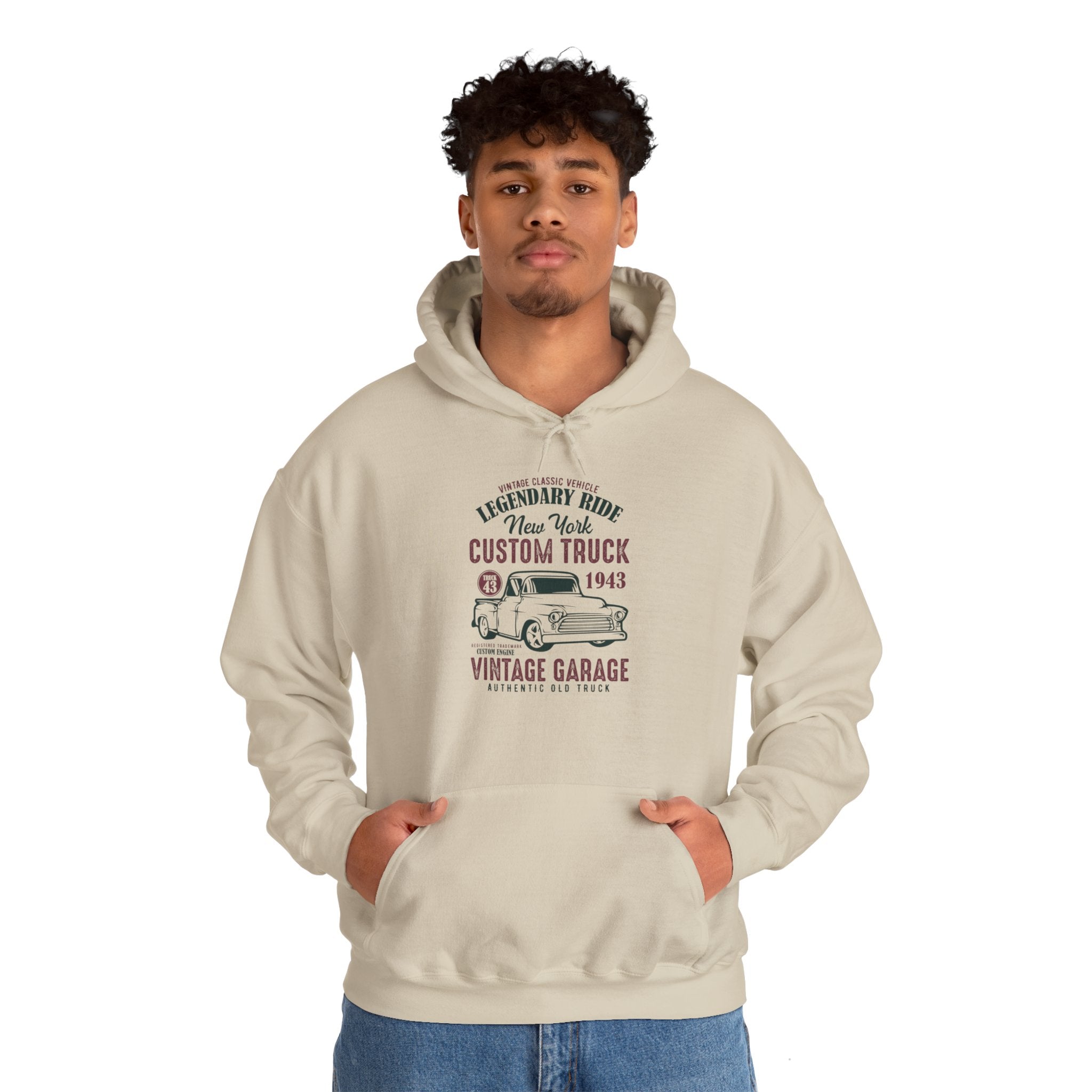 "CUSTOM TRUCK 1943 VINTAGE GARAGE" Unisex Heavy Blend™ Hooded Sweatshirt