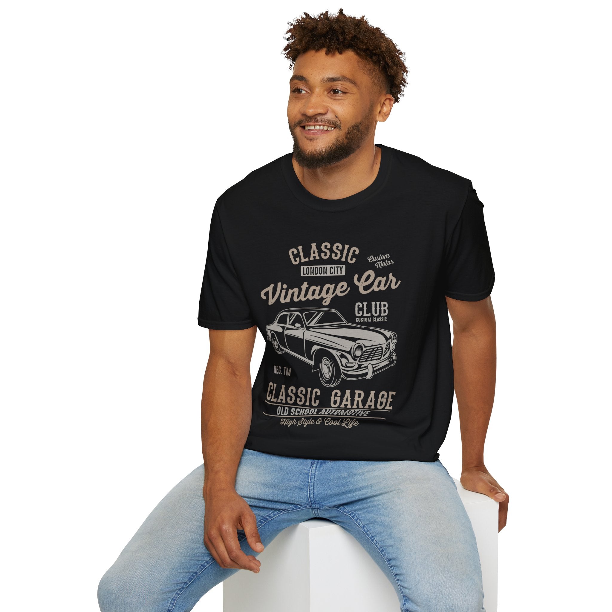 "CLASSIC VINTAGE CAR CLASSIC GARAGE" Unisex Soft style T-Shirt