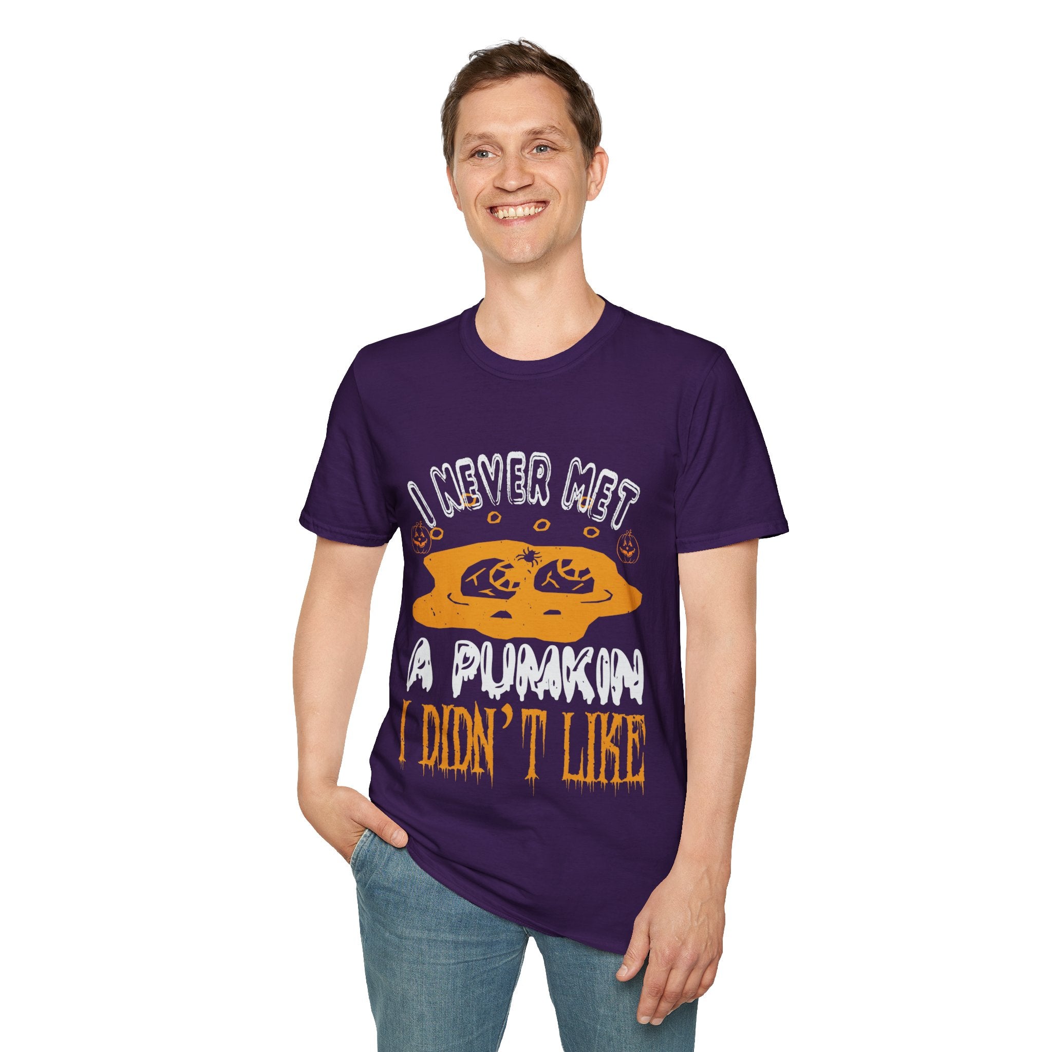 "I NEVER MET A PUMKIN I DIDN'T LIKE" Unisex Soft style T-Shirt