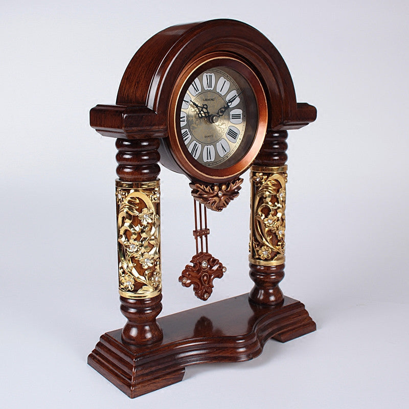 High-end Chinese Retro Decorative Desk Clock For Living Room Atmospheric Silent Clock With Pendulum