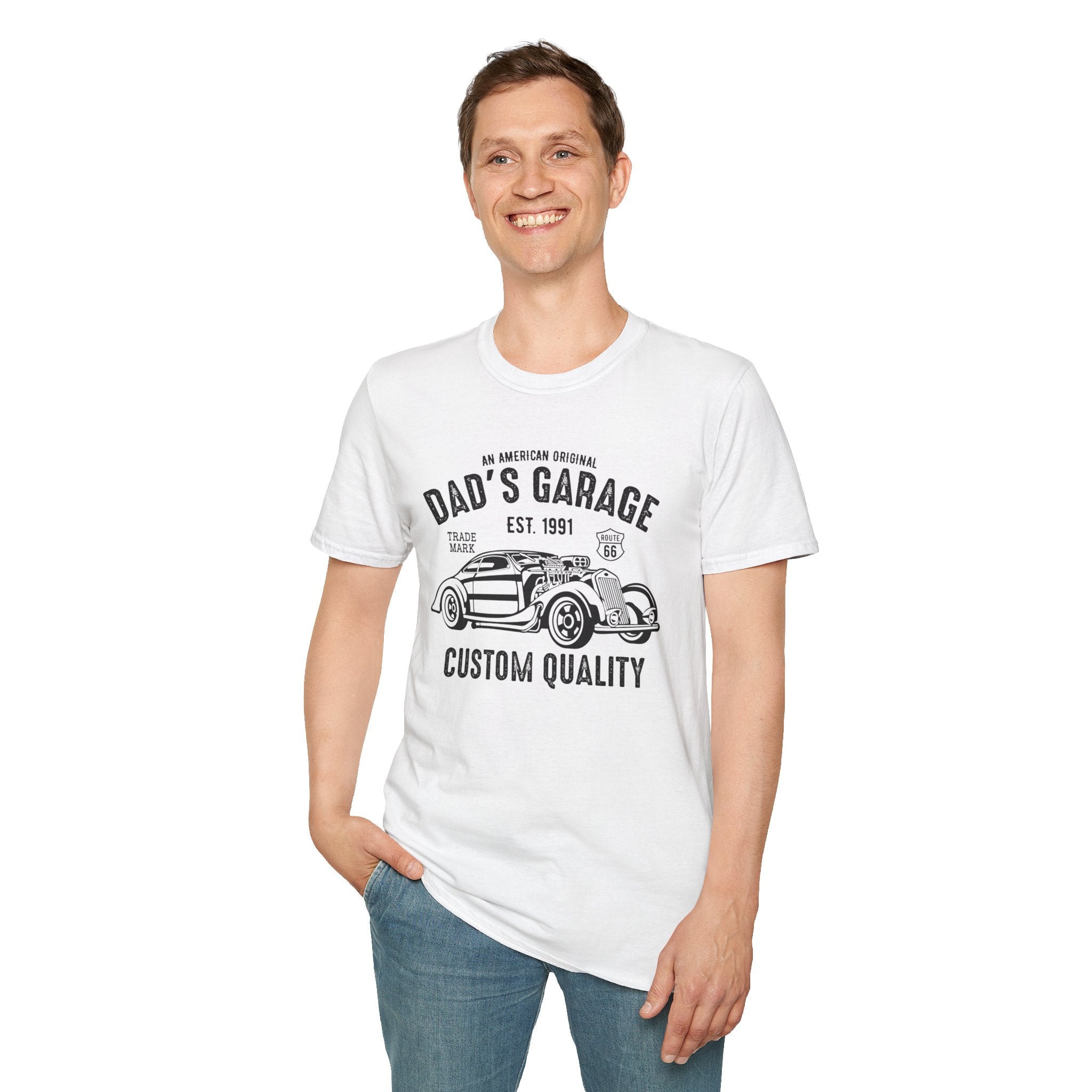 "DAD'S GARAGE CUSTOM QUALITY" Unisex Soft style T-Shirt