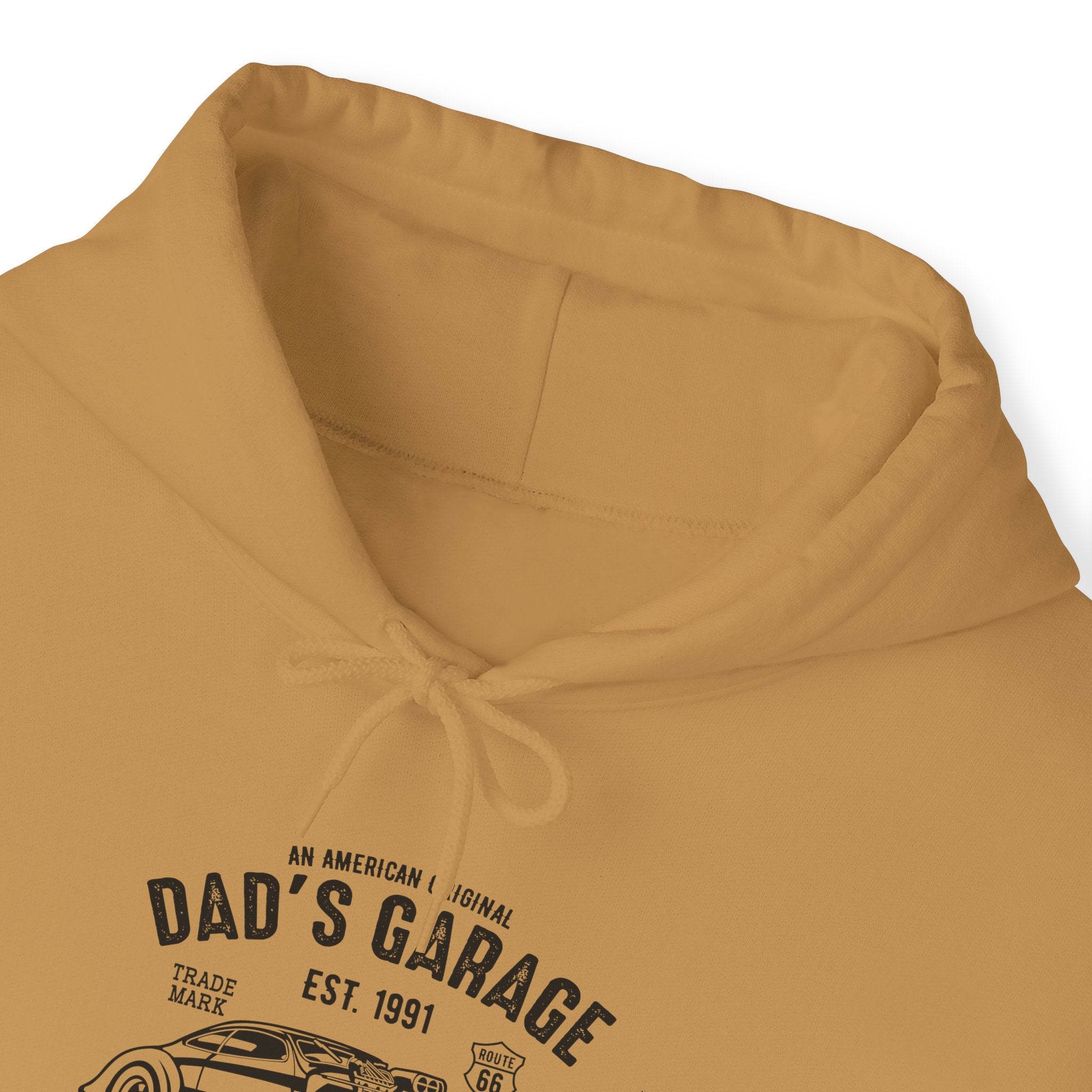 "DAD'S GARAGE CUSTOM QUALITY" Unisex Heavy Blend™ Hooded Sweatshirt