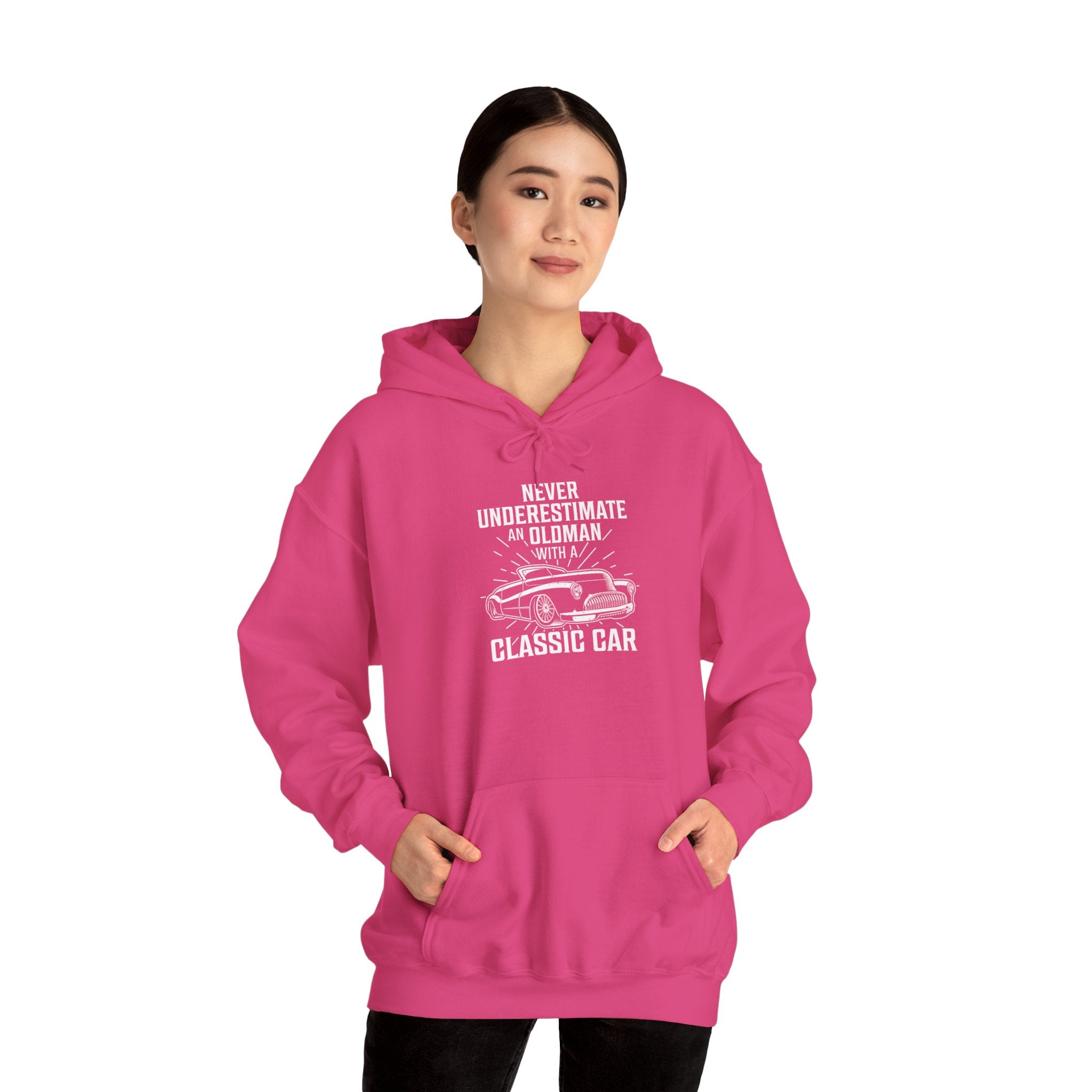 "NEVER UNDERESTIMATE AN OLD MAN WITH A CLASSIC CAR" Unisex Heavy Blend™ Hooded Sweatshirt