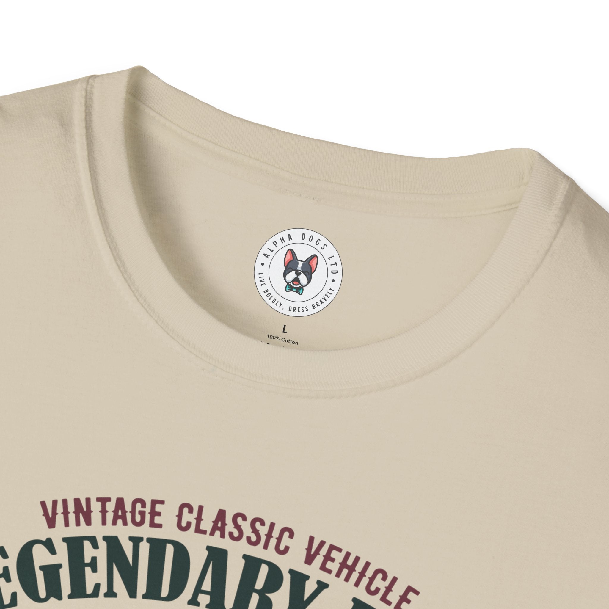 "CUSTOM TRUCK 1943 VINTAGE GARAGE" Unisex Soft style T-Shirt