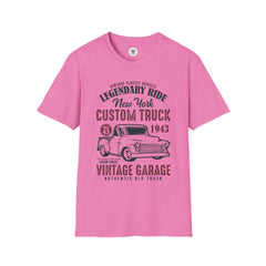 "CUSTOM TRUCK 1943 VINTAGE GARAGE" Unisex Soft style T-Shirt