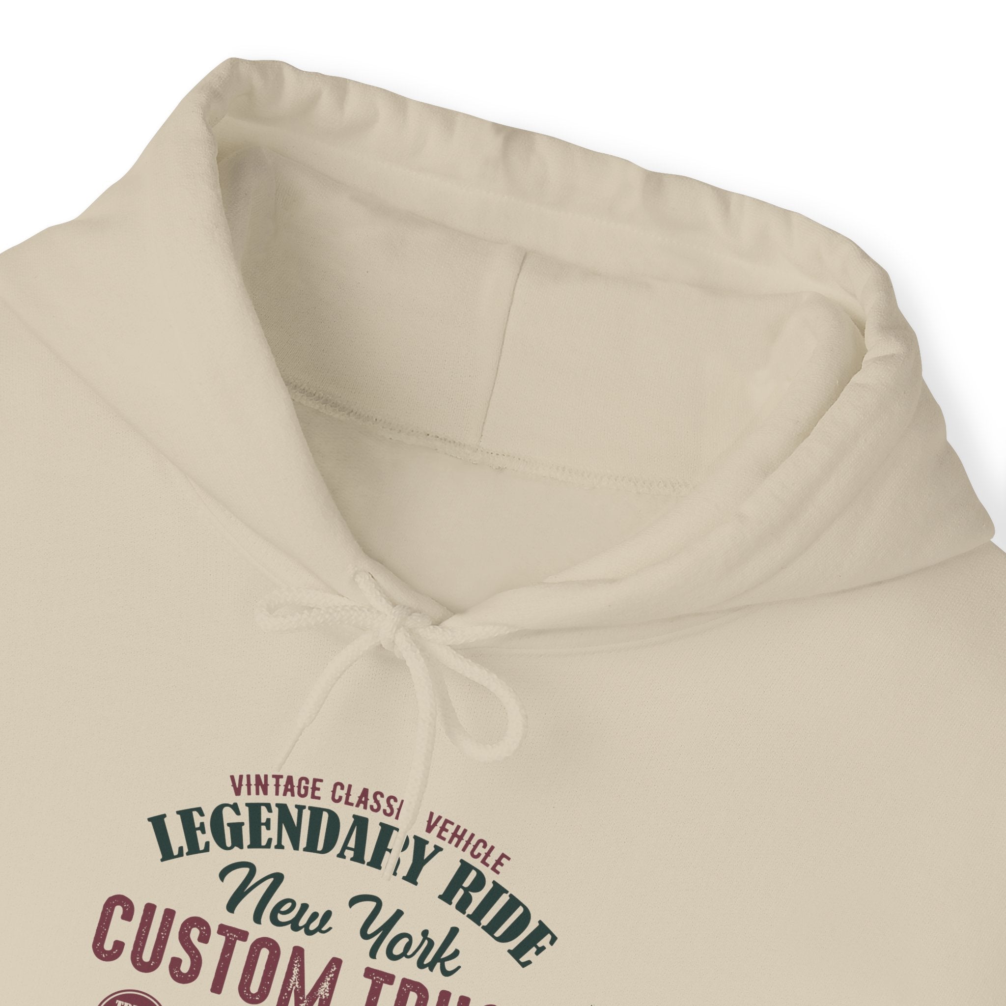 "CUSTOM TRUCK 1943 VINTAGE GARAGE" Unisex Heavy Blend™ Hooded Sweatshirt