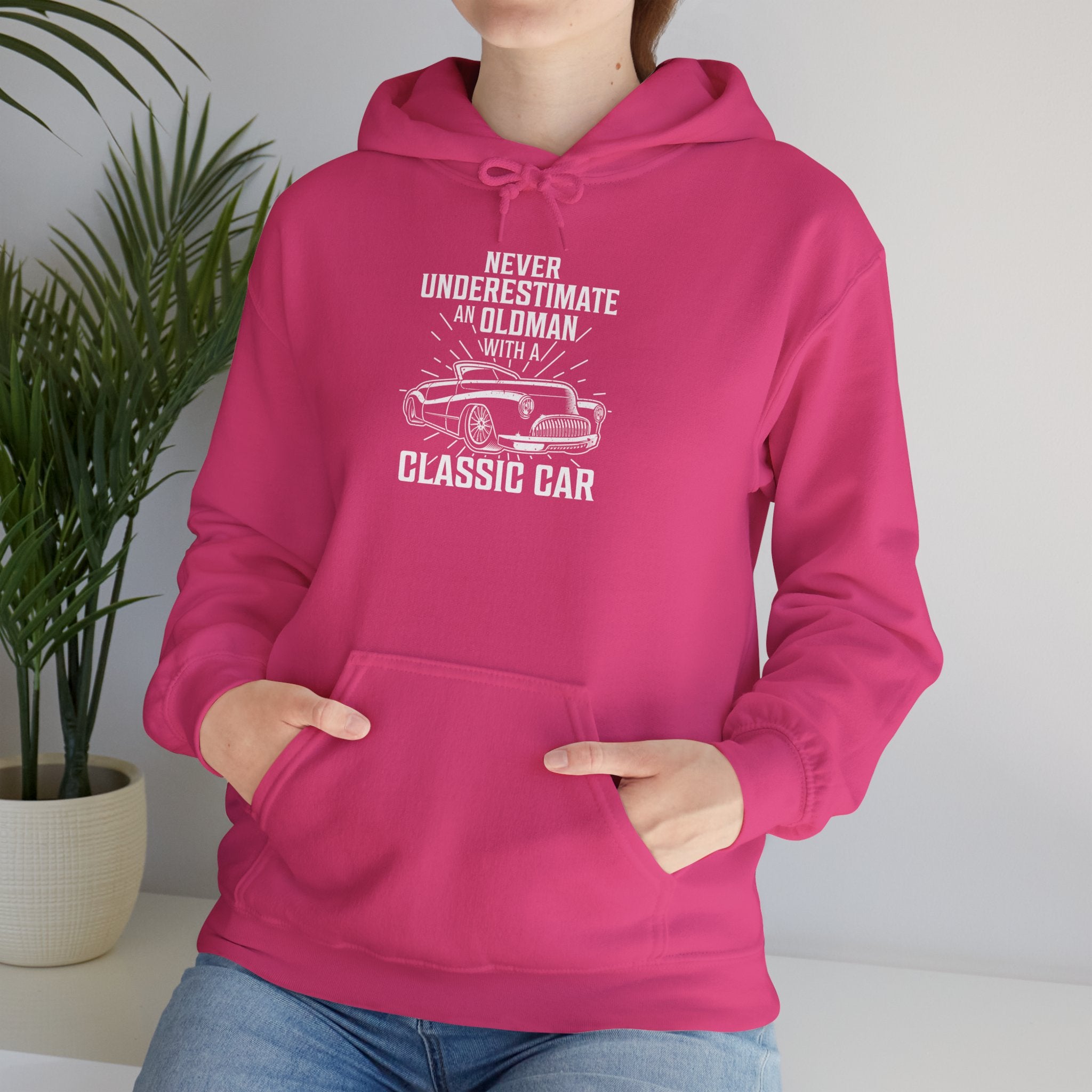 "NEVER UNDERESTIMATE AN OLD MAN WITH A CLASSIC CAR" Unisex Heavy Blend™ Hooded Sweatshirt